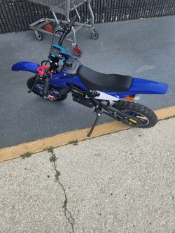 Mini pocket rocket gas powered