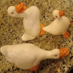 Vintage Trio Of Porcelain Duck Figurines 