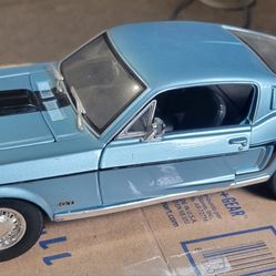 1968 Ford Mustang GT Die-cast Model Car 