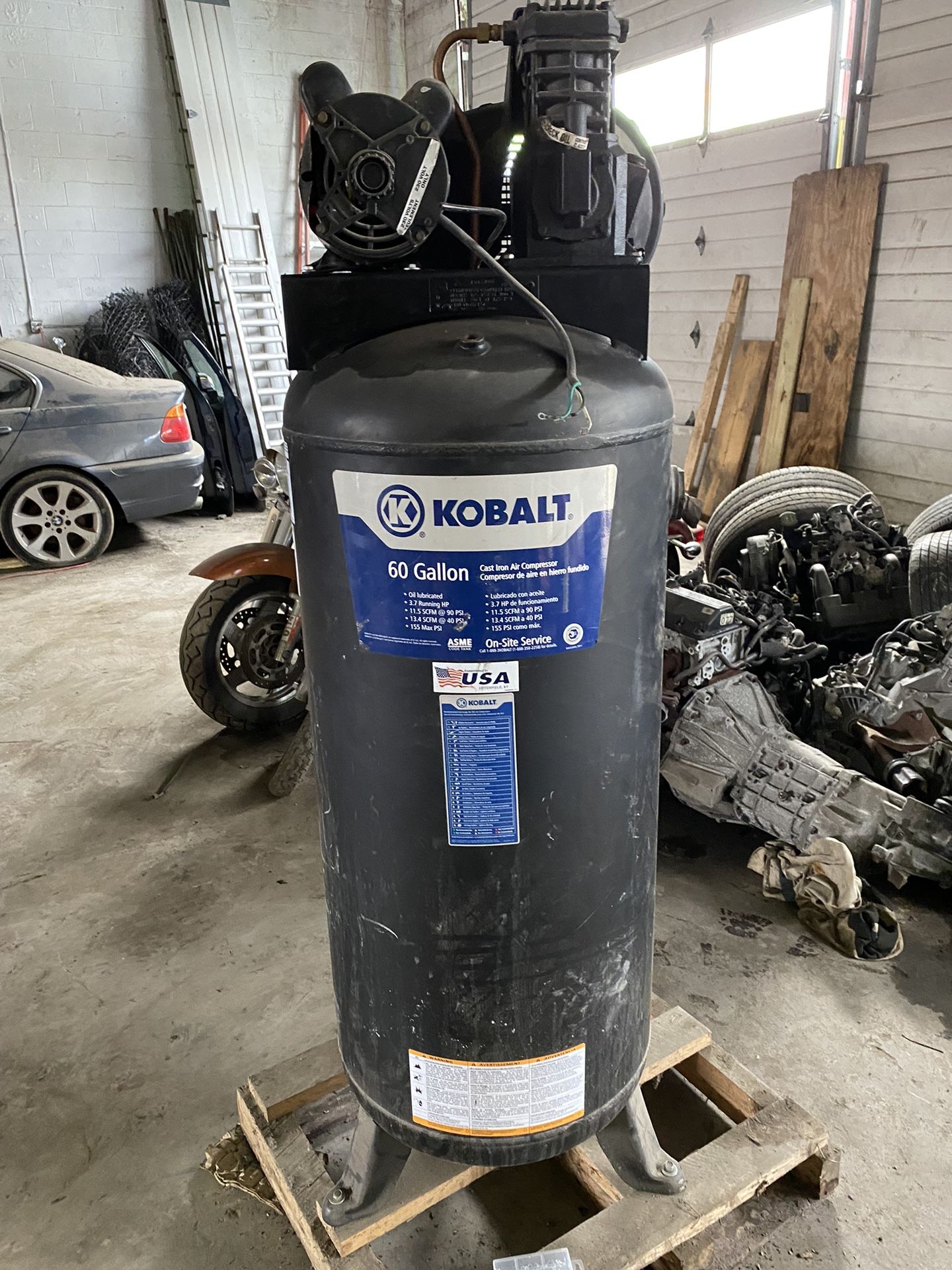 Kobalt 60 Gallon Cast Iron Air Compressor 155PSI