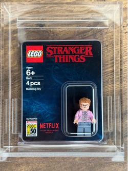SDCC 2019 LEGO Barb Minifigure w case
