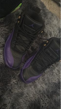 Slightly used size 10.5 Jordan’s