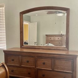 Wood Dresser W/Mirrior Lovely! 