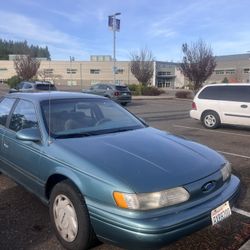 1993 Ford Taurus