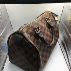 Louis Vuitton Speedy Bag