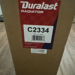 99-04 Silverado Radiator 