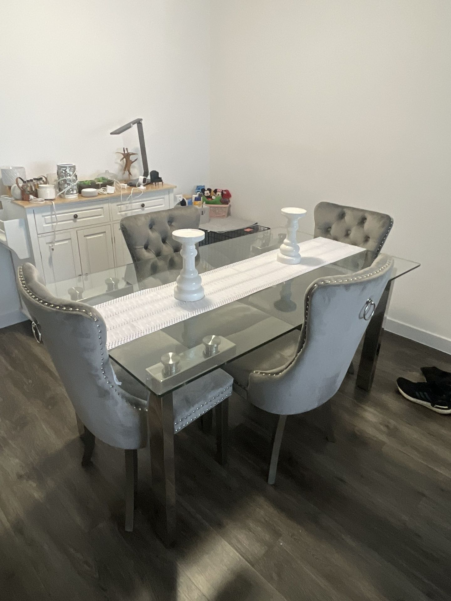 El Dorado Dining Table