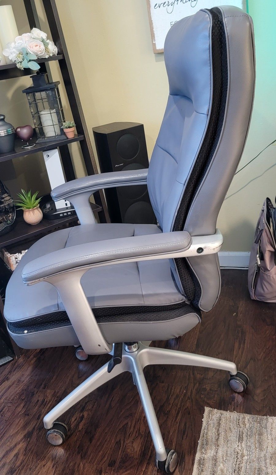 Beautyrest Platinum Sofil BondedLeather Executive Chair, Gray