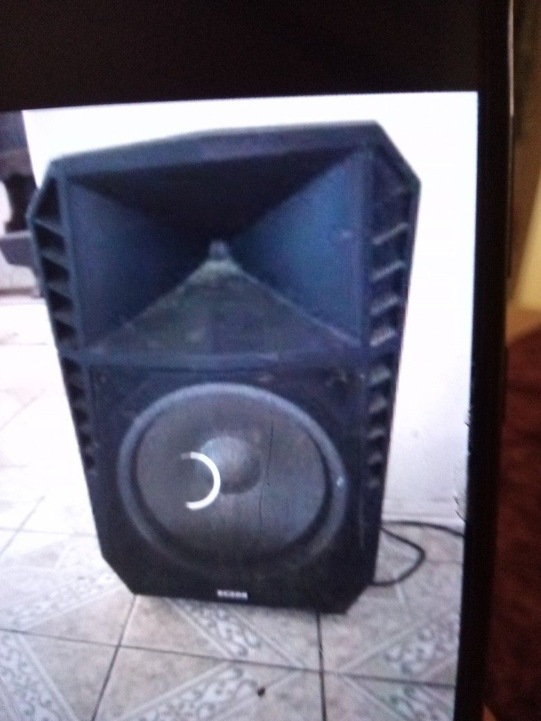 Total Supreme Ion Portable Bluetooth Speaker With Light Display