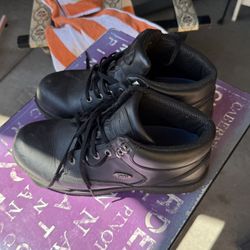 Lugz Size 12 Men’s Slip Resistant Boots