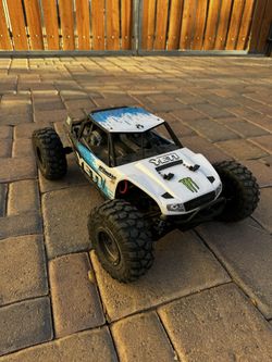 Axial Yeti