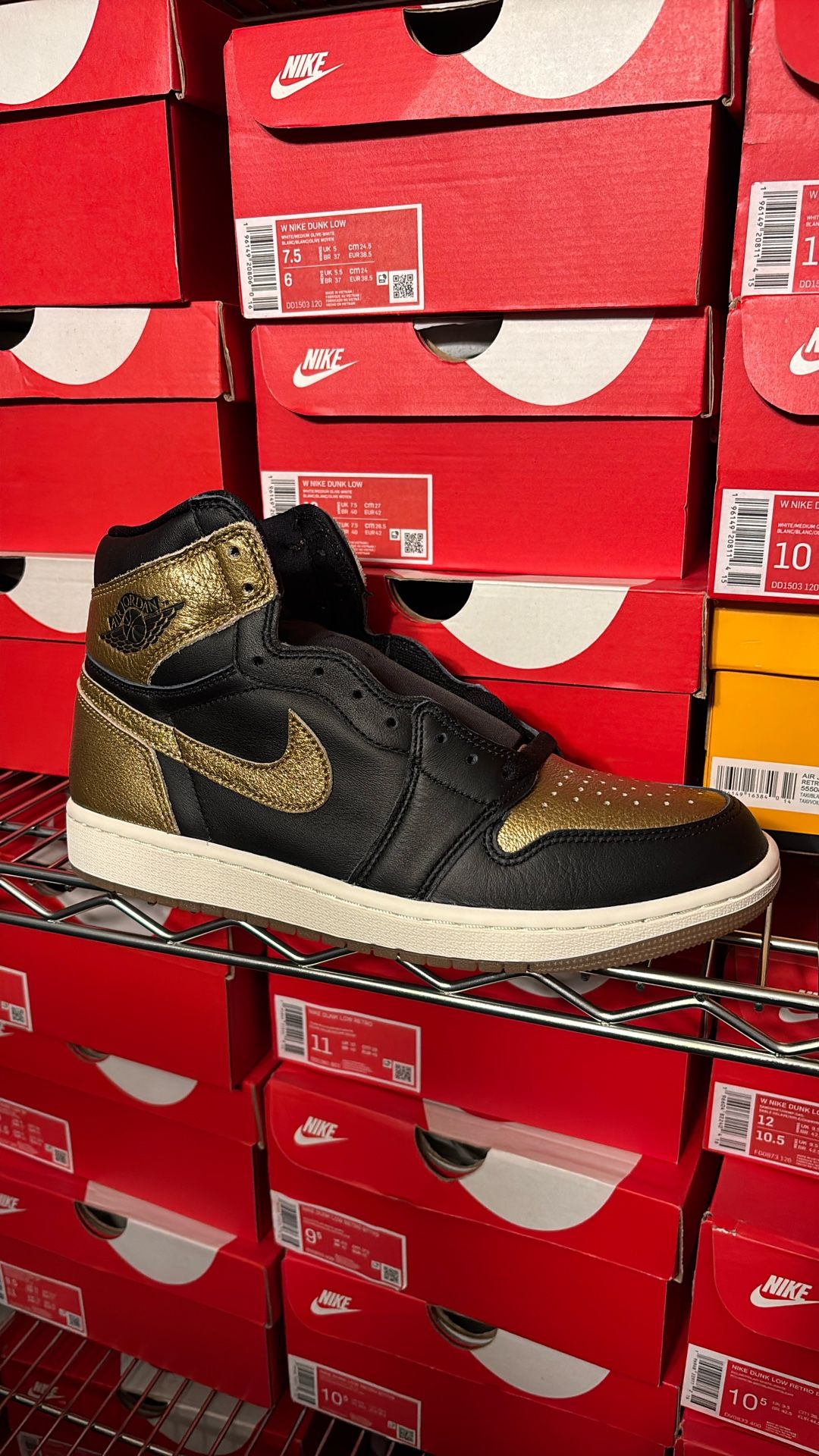 Brand New Jordan 1 Retro High Gold Toe