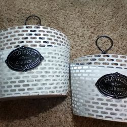 Outdoor Hanging Baskets 