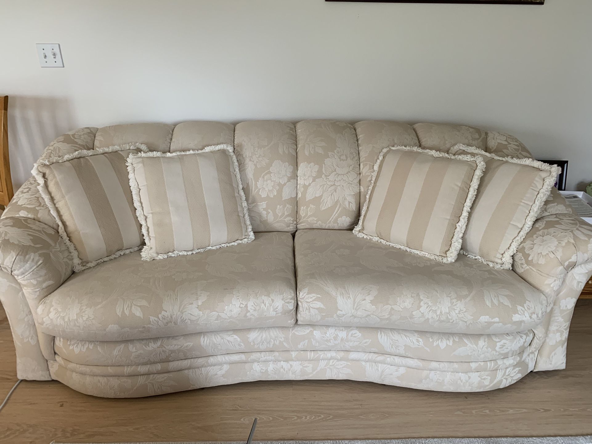 Elegant Living room Sofas Set