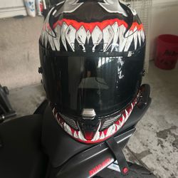 HJC RPHA PRO VENOM Helmet Size Med. 