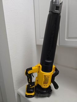 Cordless blower Dewalt