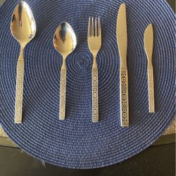 Silverware Set