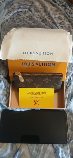Louis V Monogram Key