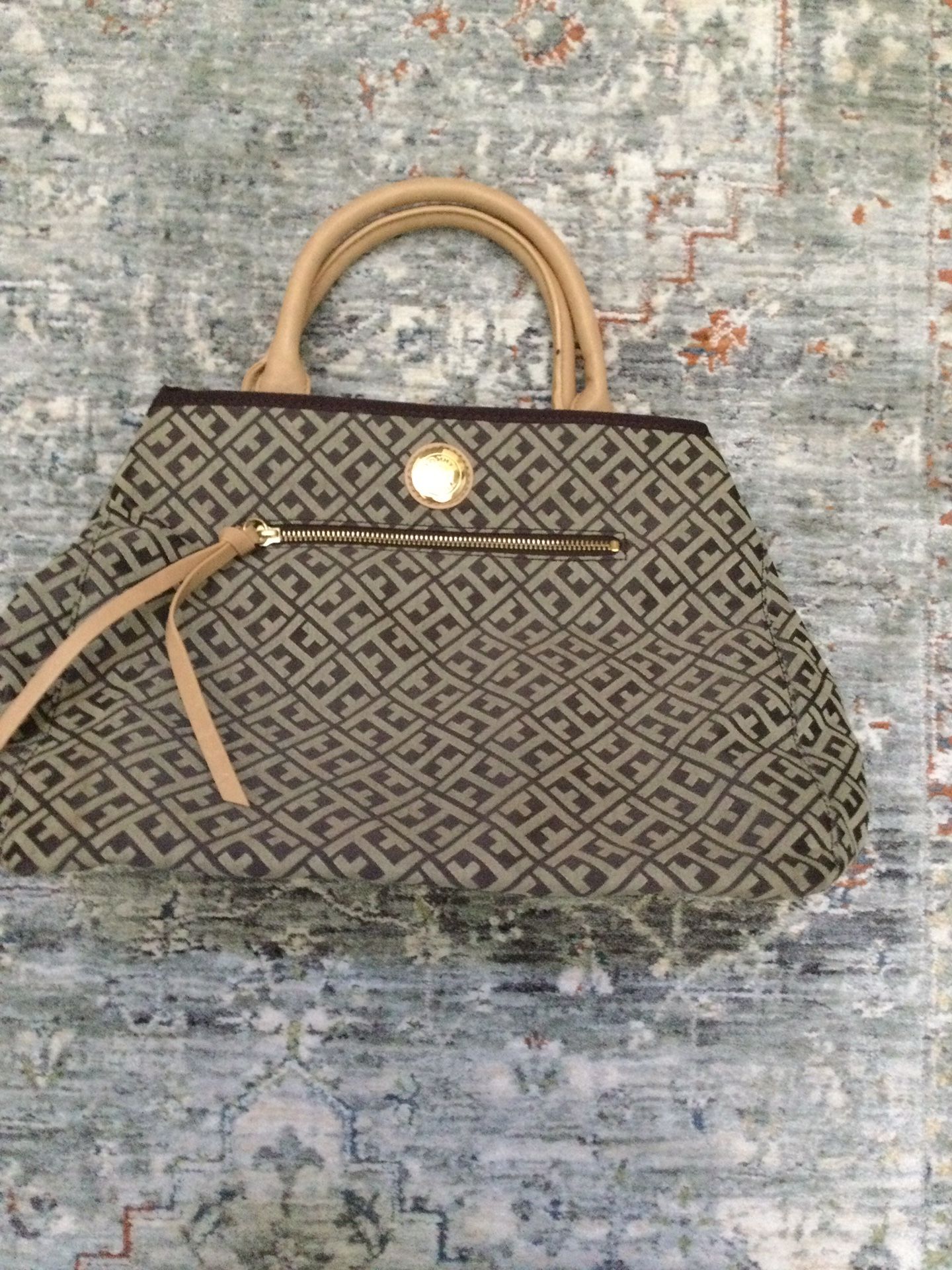 Tommy Hilfiger tote bags for women