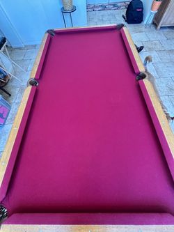 8’ Pool/Billiard Table