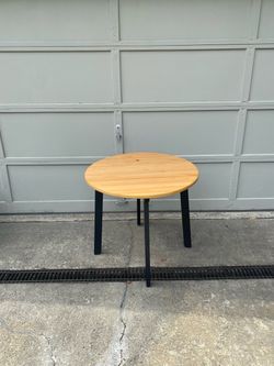 Round Wood Dining Table