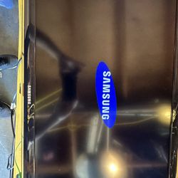 Samsung 32” Flat Screen Not A Smart Tv