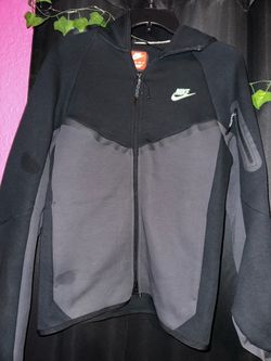 Nike tech