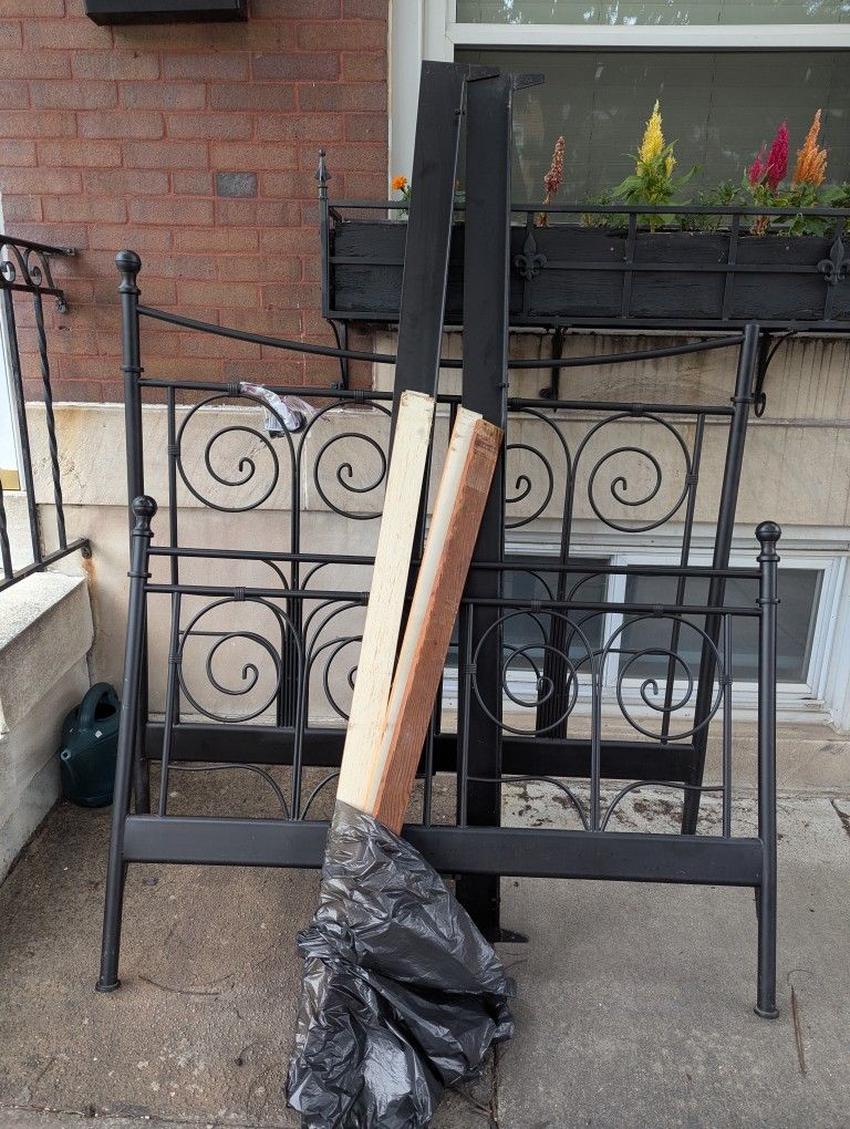Free Full bed frame - IKEA METAL