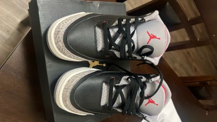 Jordan’s 3 retro size 3y