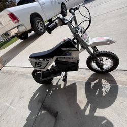 Razor Electric Dirt Bike Mx400