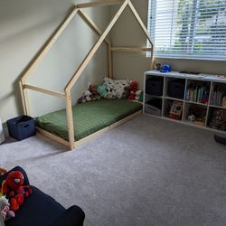 Kids Floor Bed - Twin