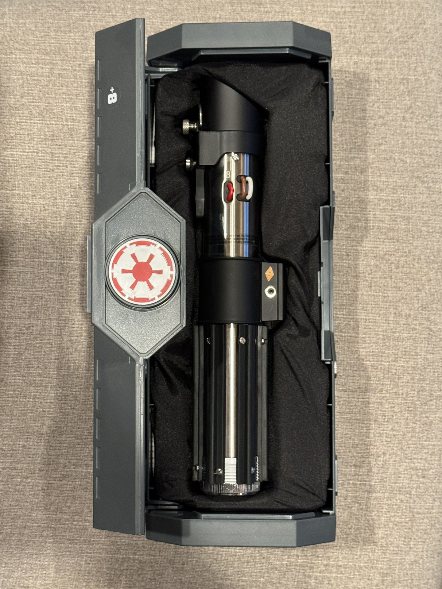 Star Wars Darth Vader Legacy Lightsaber + Blade