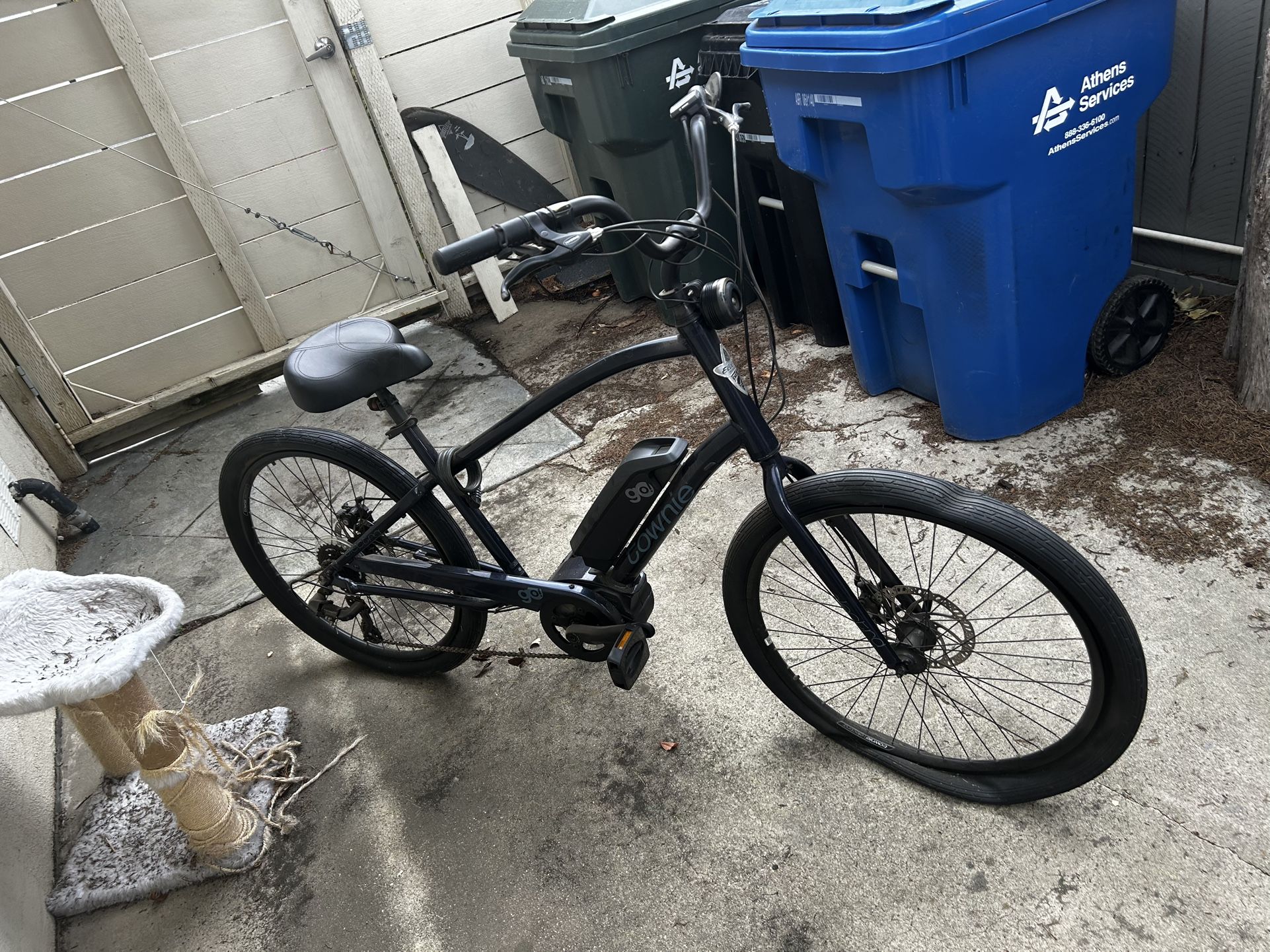 Electra Townie Go! E-bike With Bosch Battery Pack
