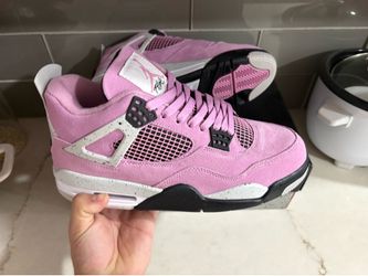 Wmns retro 4s size wmns 11/ men’s 9.5
