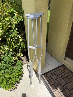 Adjustable Aluminum Underarm Adult Crutches Pair