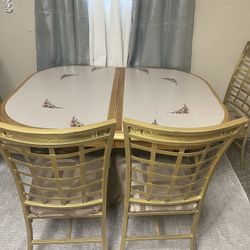 Dinning Table 
