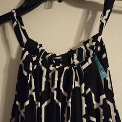 Escapada Black And White Maxi Dress With Bow On Back Of Neck Size Small