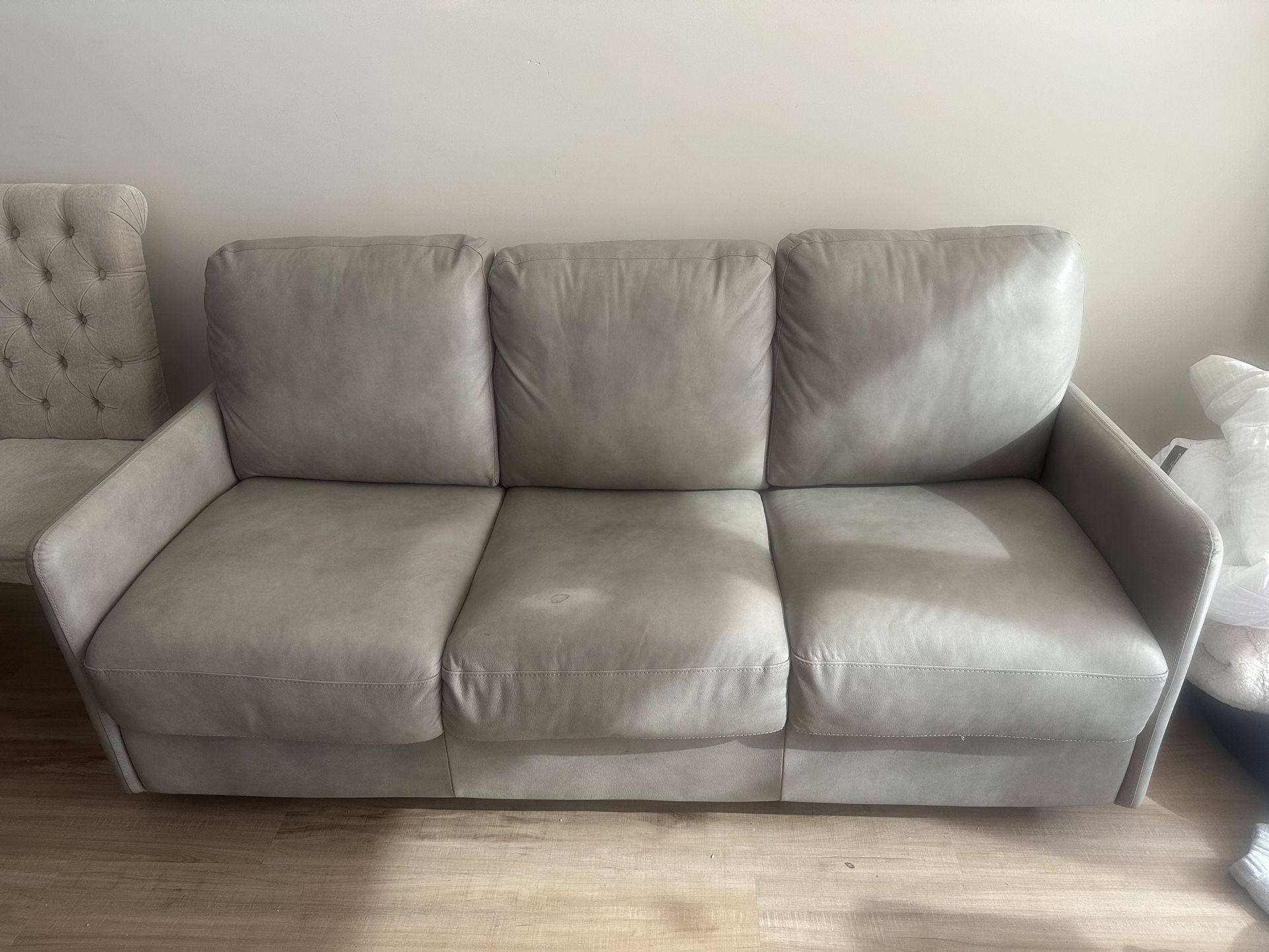 Grey Soft leather Sleeper sofa