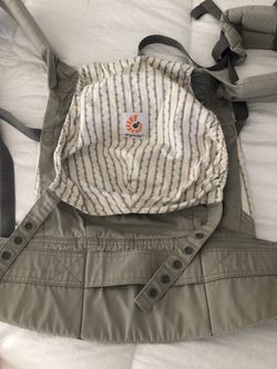 Ergo baby carrier