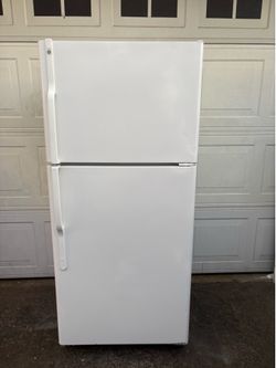 GE Refrigerator  W-30” D-30” H-67”