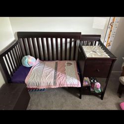 Convertible Crib/Toddler Bed with Mattress 