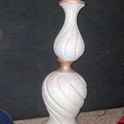 Vintage Porcelain White And Gold Gourd Shaped Table Lamp.