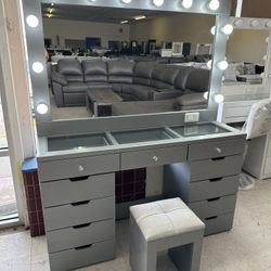 New Grey Vanity With Stool