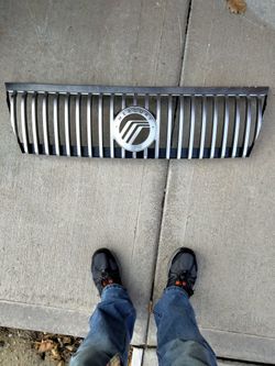 06- 10 Mercury Wagoneer Grill 