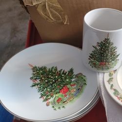 Christmas Dishes With Mugs