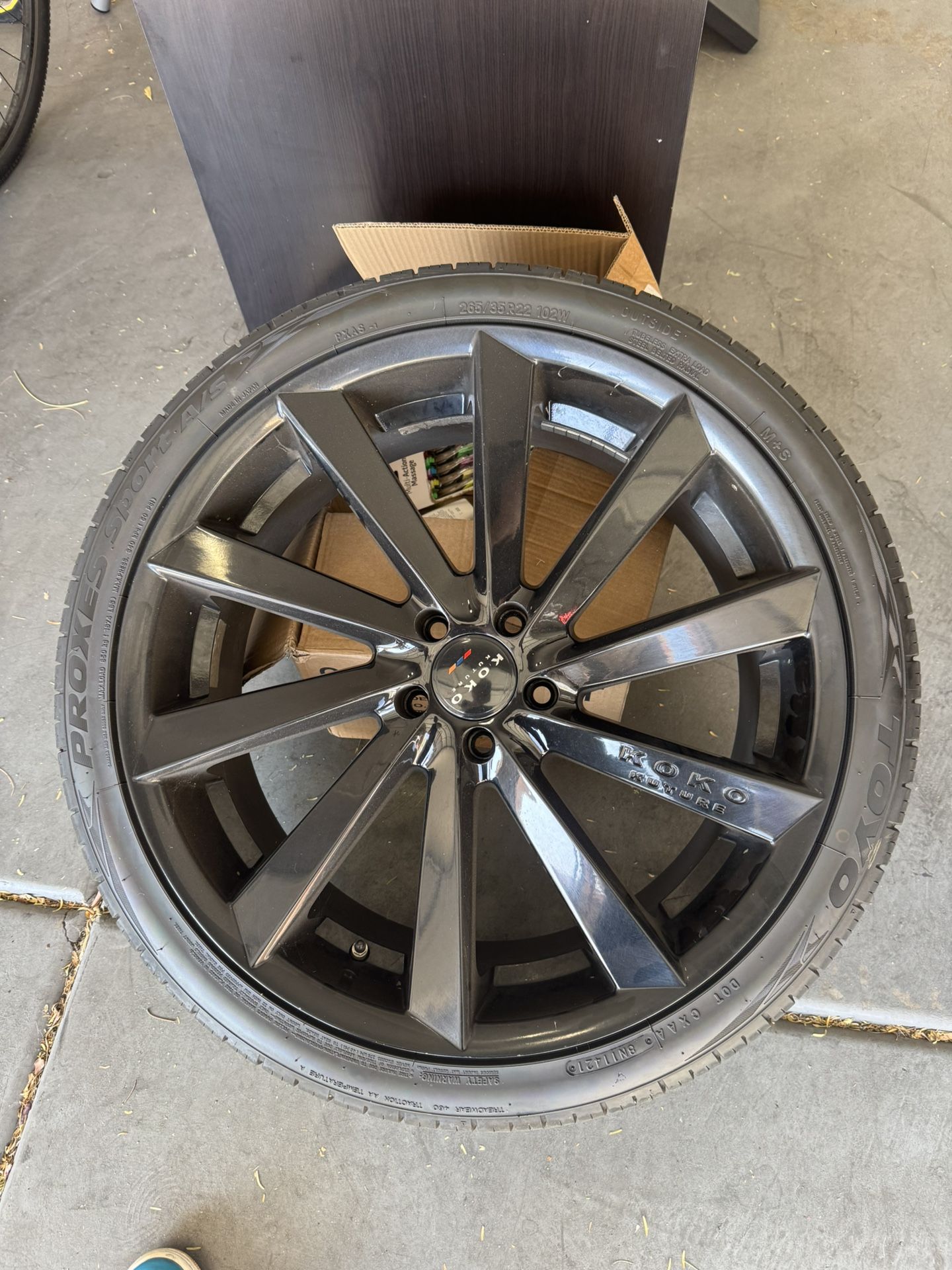 22” Koko koture + Staggered Toyo Proxes A/S