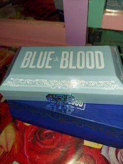 Eyeshadow Jeffrey Starr blue blood Brand new never used