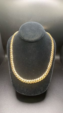 Gold Cuban Link Chain Necklace