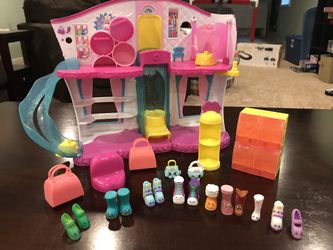 Shopkins boutique playset