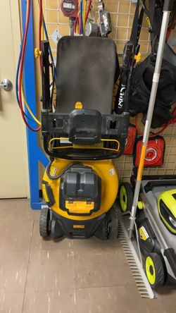 Dewalt Electric Lawnmower Self Propelled Walk ( AS-IS Does not Power on )